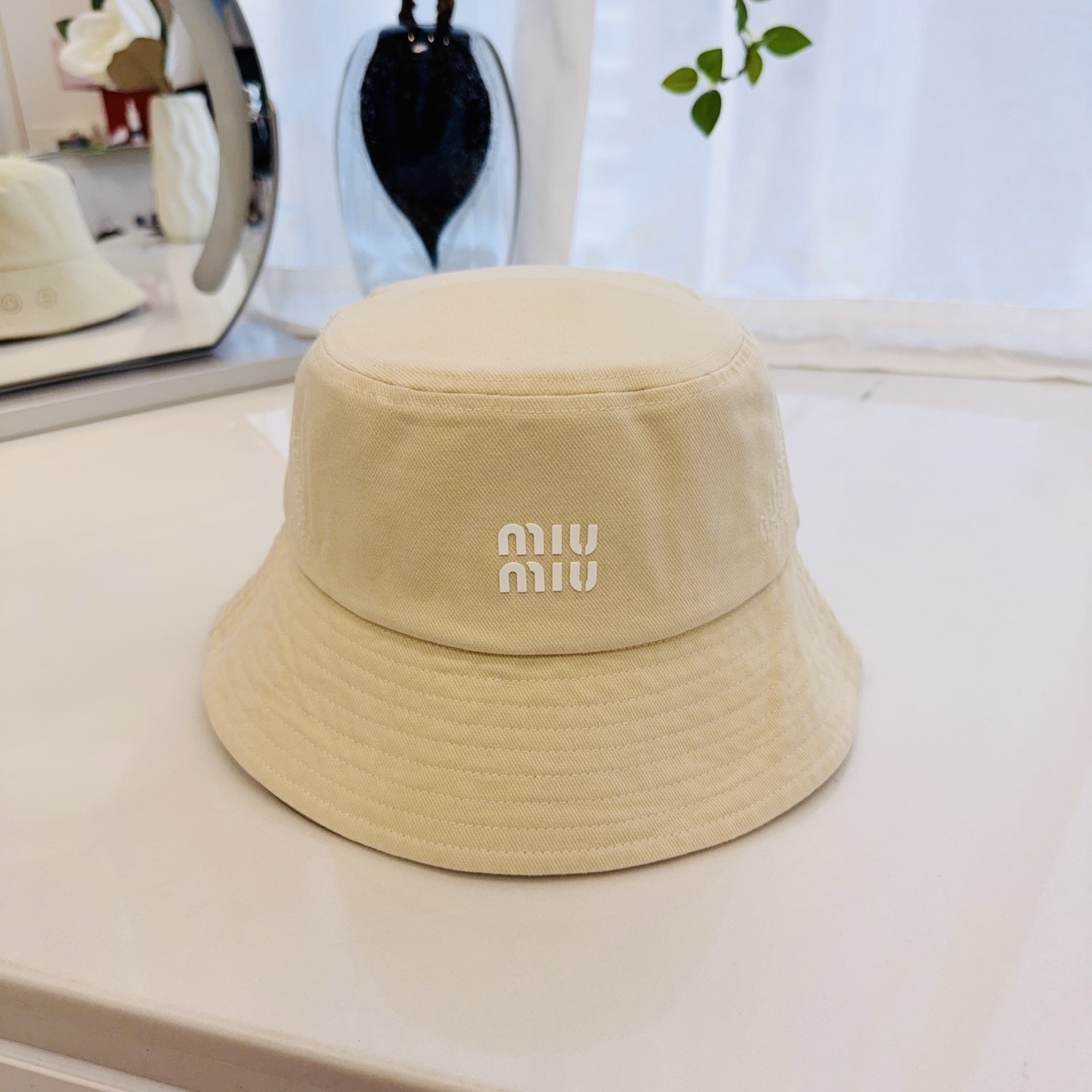 미우미우 모자 81316 Miu Miu Cap