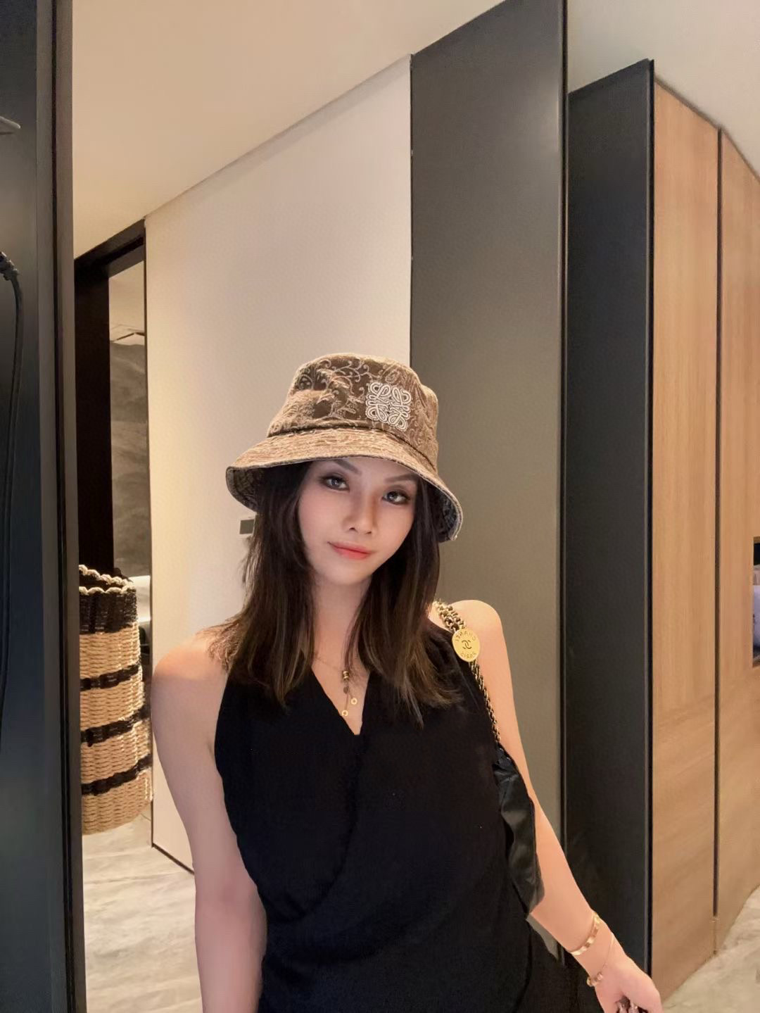 로에베 페이즐리 버킷 햇 상세 이미지 2