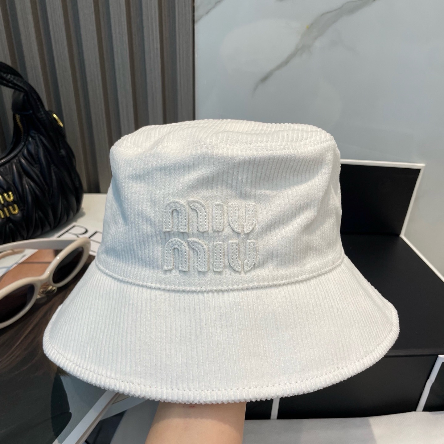 미우미우 모자 81325 Miu Miu Cap