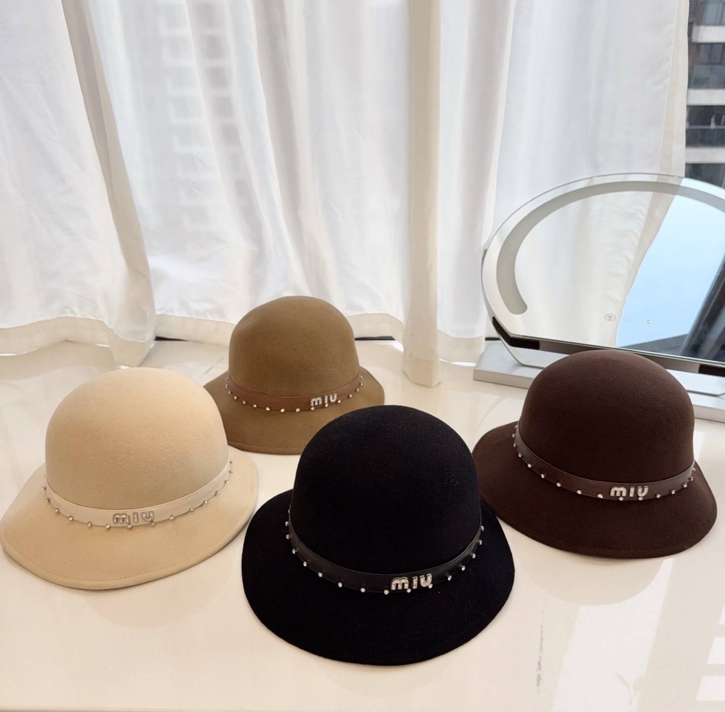미우미우 모자 81358 Miu Miu Cap