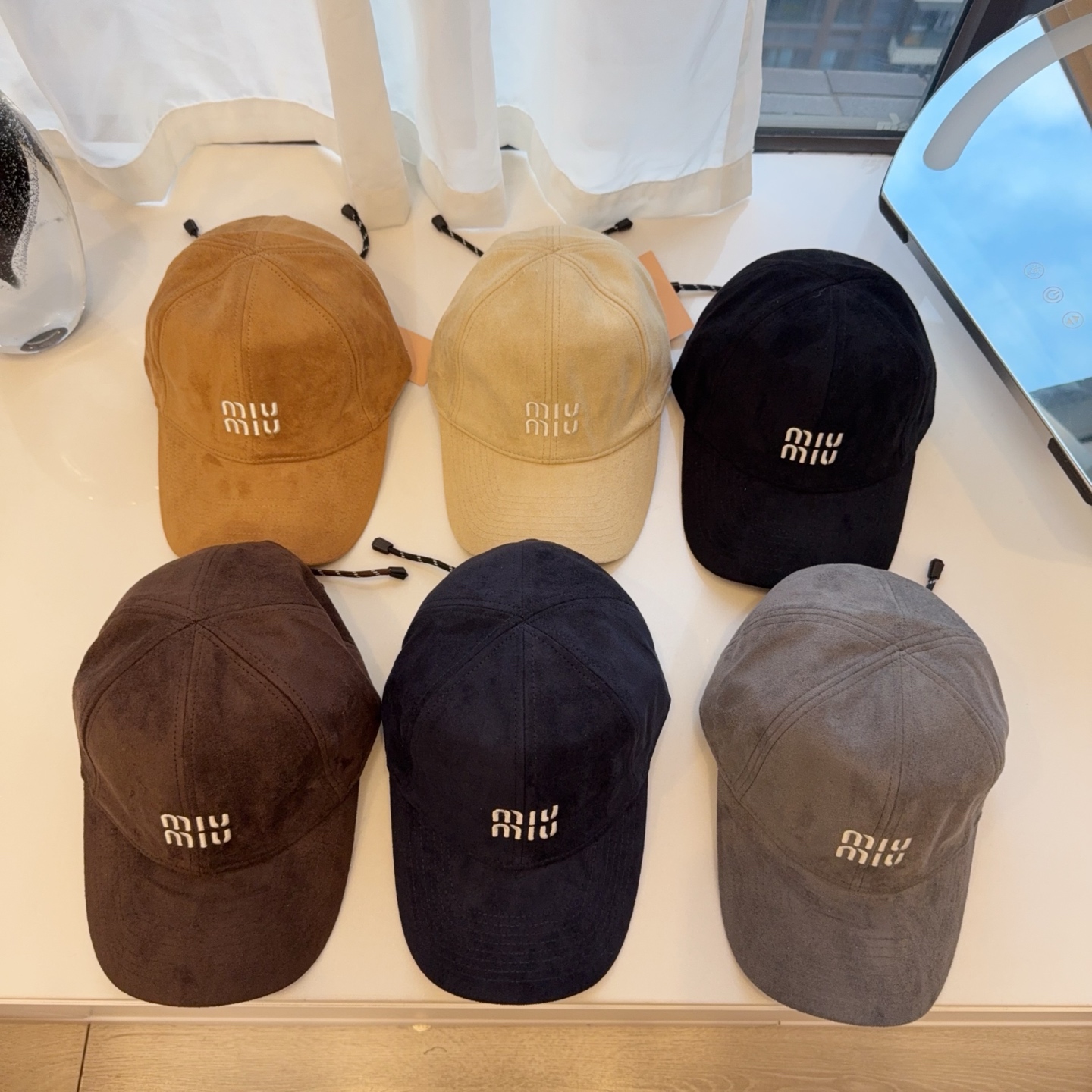 미우미우 모자 81377 Miu Miu Cap