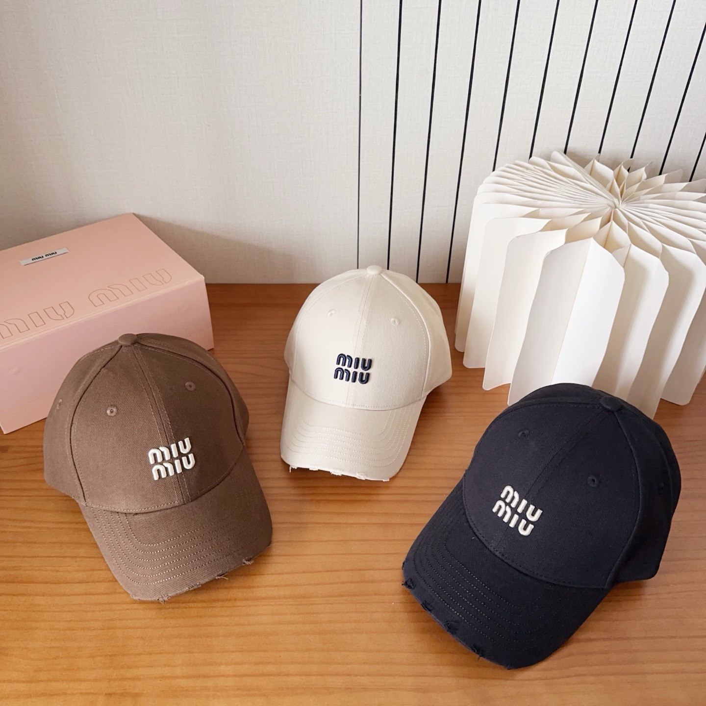 미우미우 모자 80858 Miu Miu Cap 상세 이미지 9