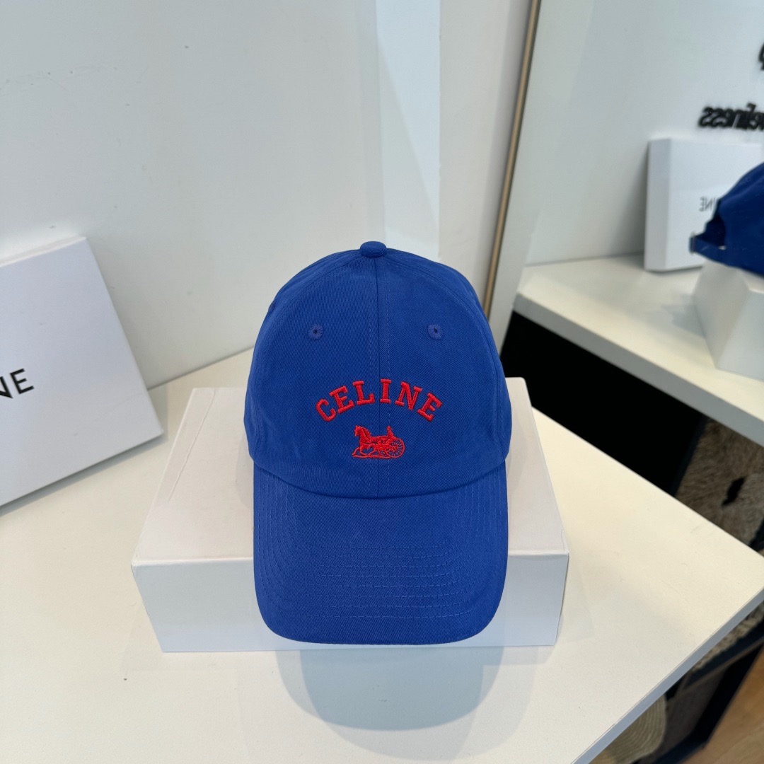 \n【CELINE赛琳】新款经典休闲潮流款棒球帽日韩风格，随便搭配都超好看！出门旅游，绝对要入手的一款