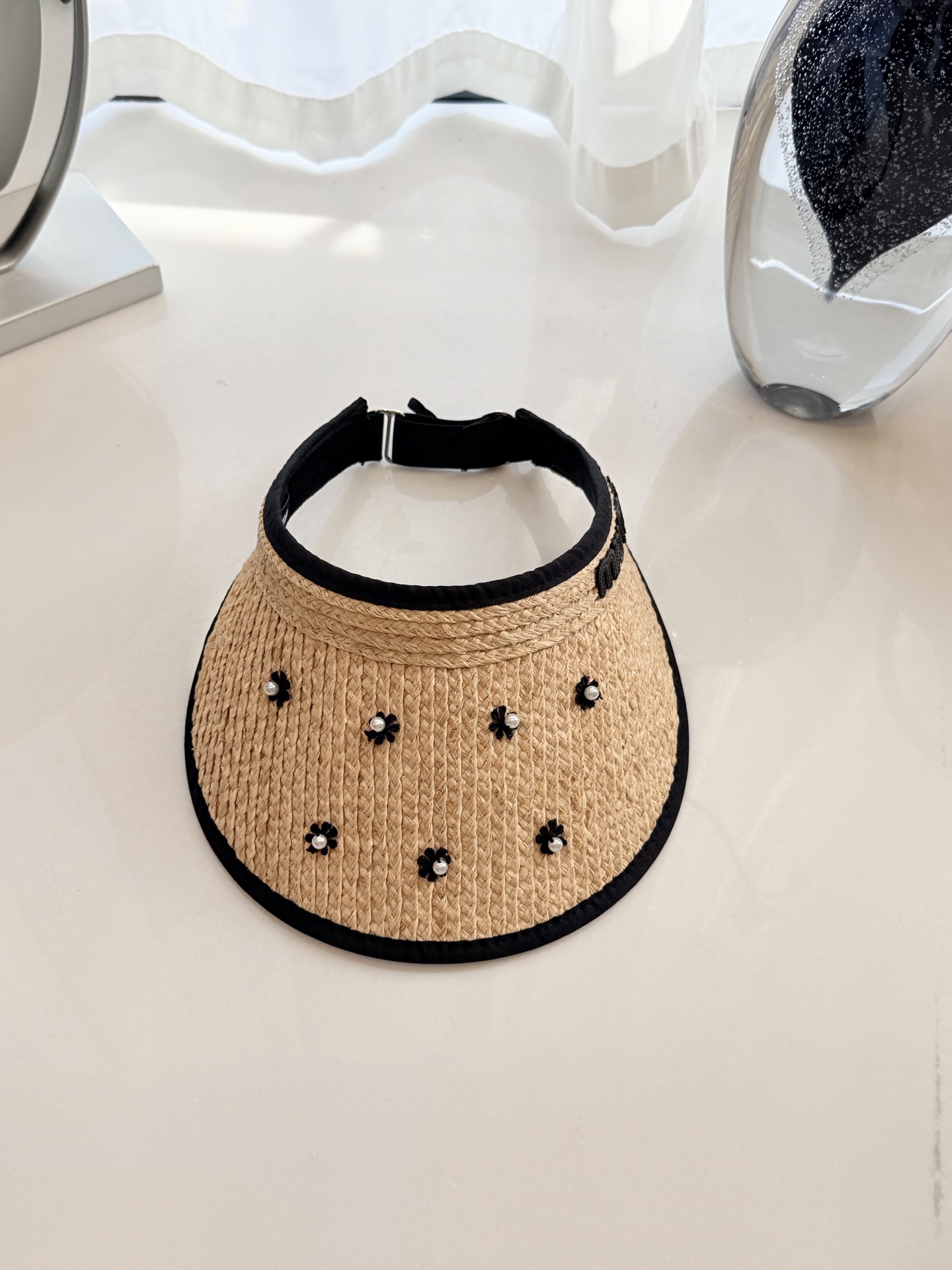 \nmiumiu拉菲草空顶帽