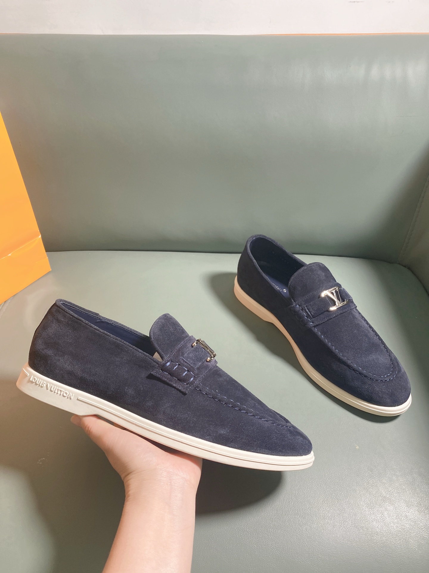LV Style Canvas Men's Shoes Lookbook Reference image 2