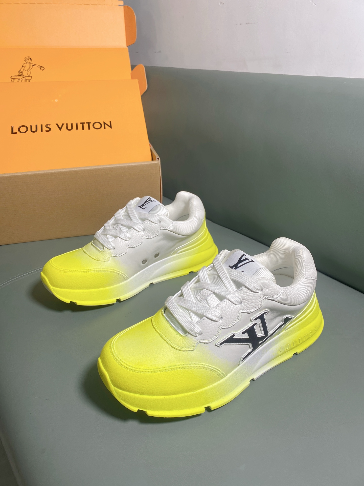 LV Style Leather Men's Shoes style reference detail image 3 from source 780807