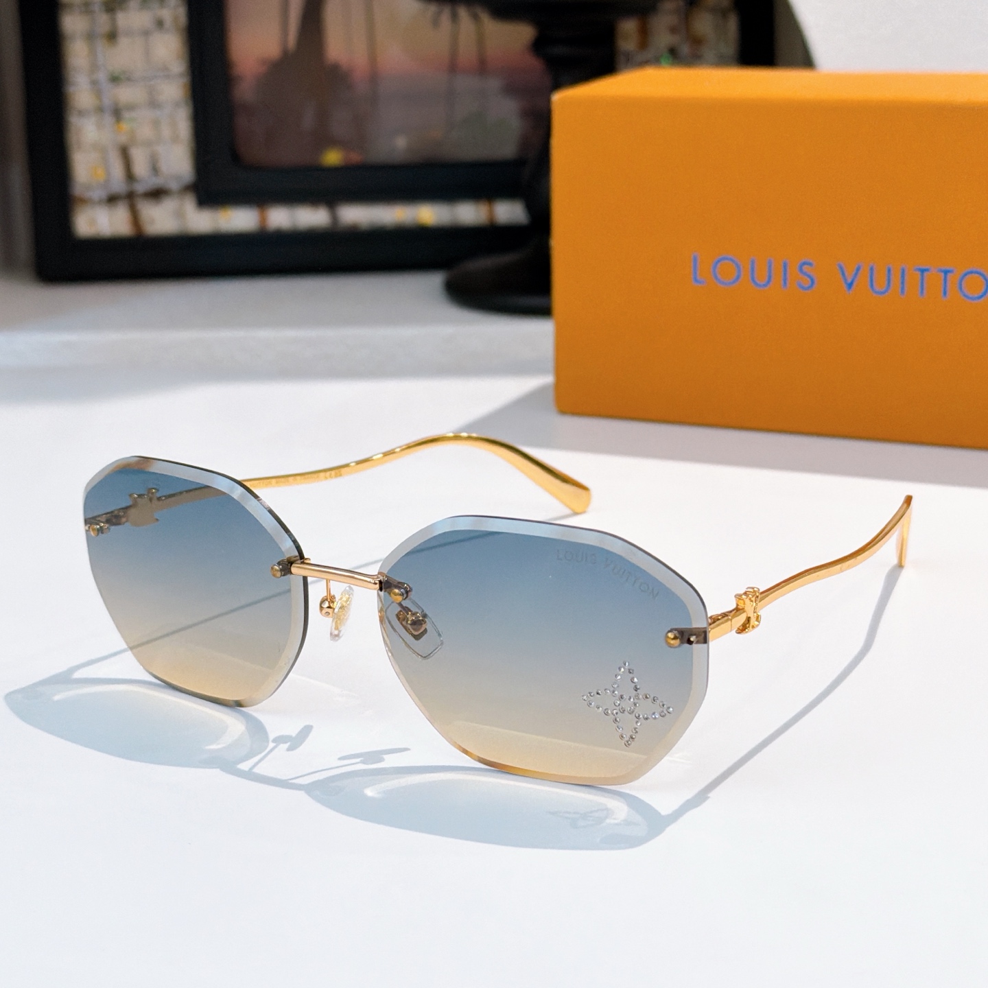 LOUIS VUITTONMod：Z1665LUSize：63口17-145🔝🔝