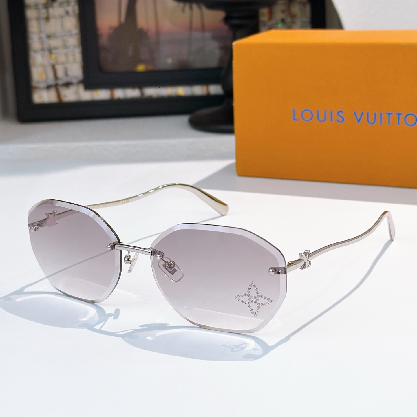 LOUIS VUITTONMod：Z1665LUSize：63口17-145🔝🔝