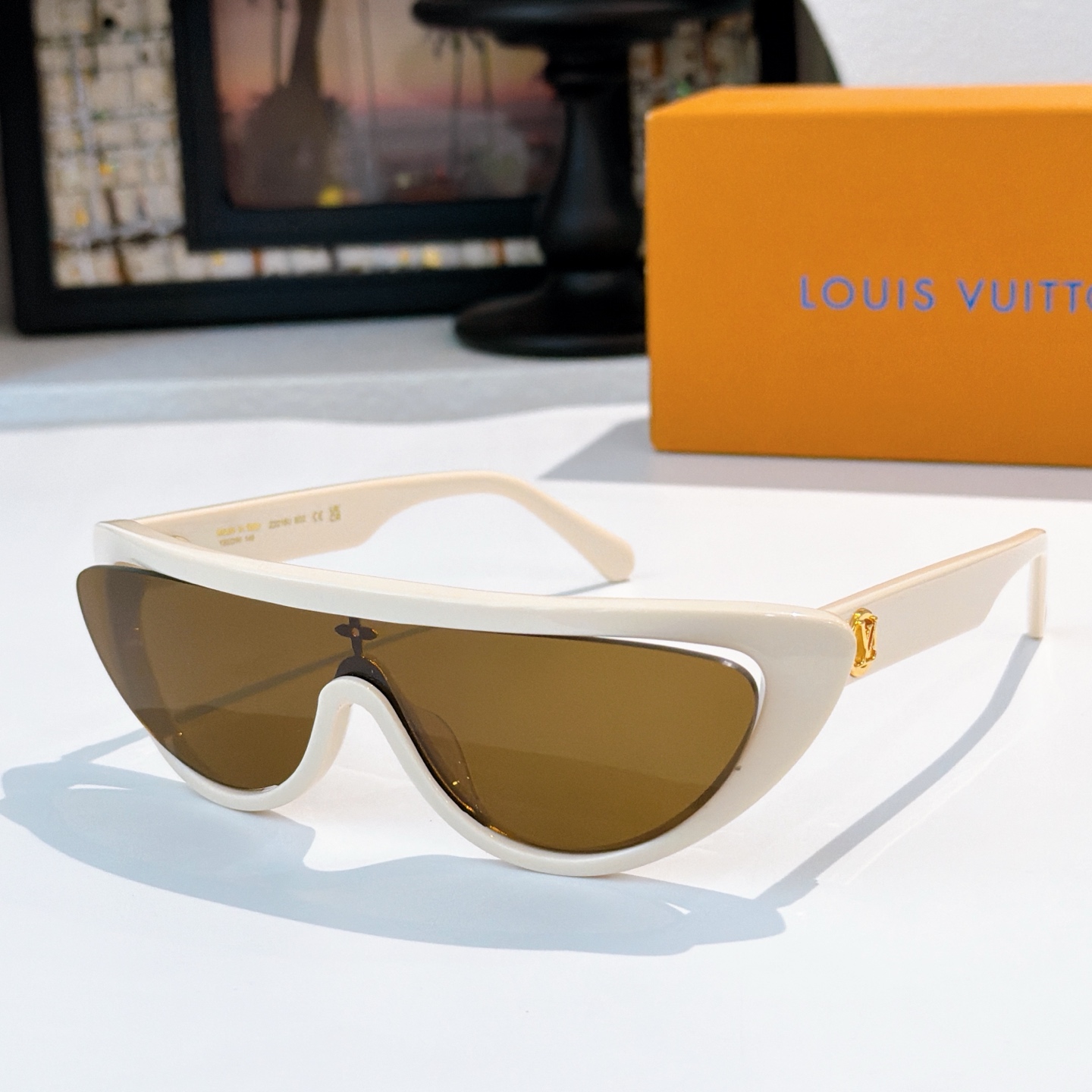 LOUIS VUITTOZ2218USize:123-0-145🔝🔝