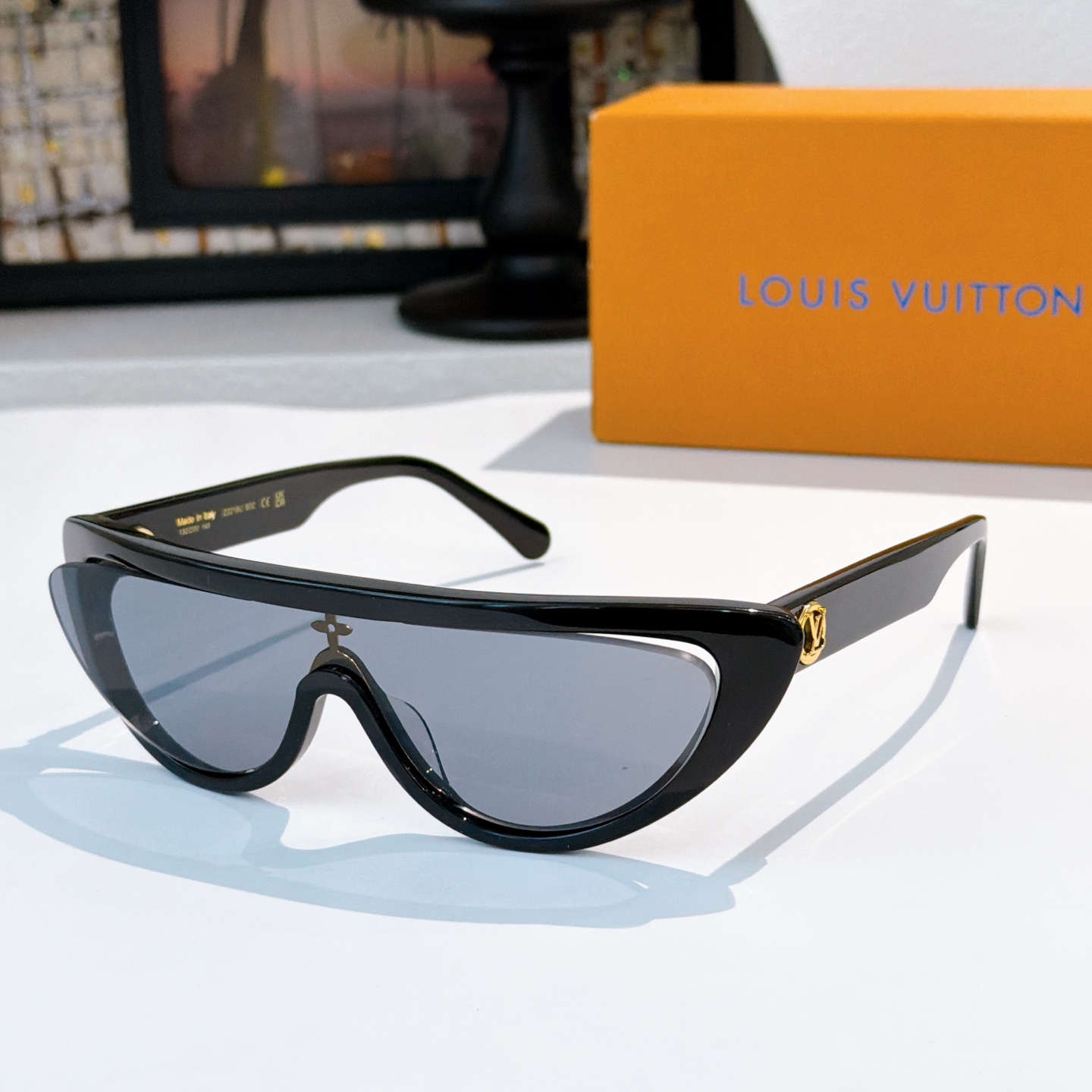 LOUIS VUITTOZ2218USize:123-0-145🔝🔝