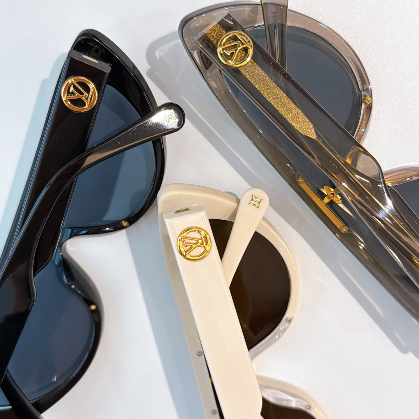 LOUIS VUITTOZ2218USize:123-0-145🔝🔝