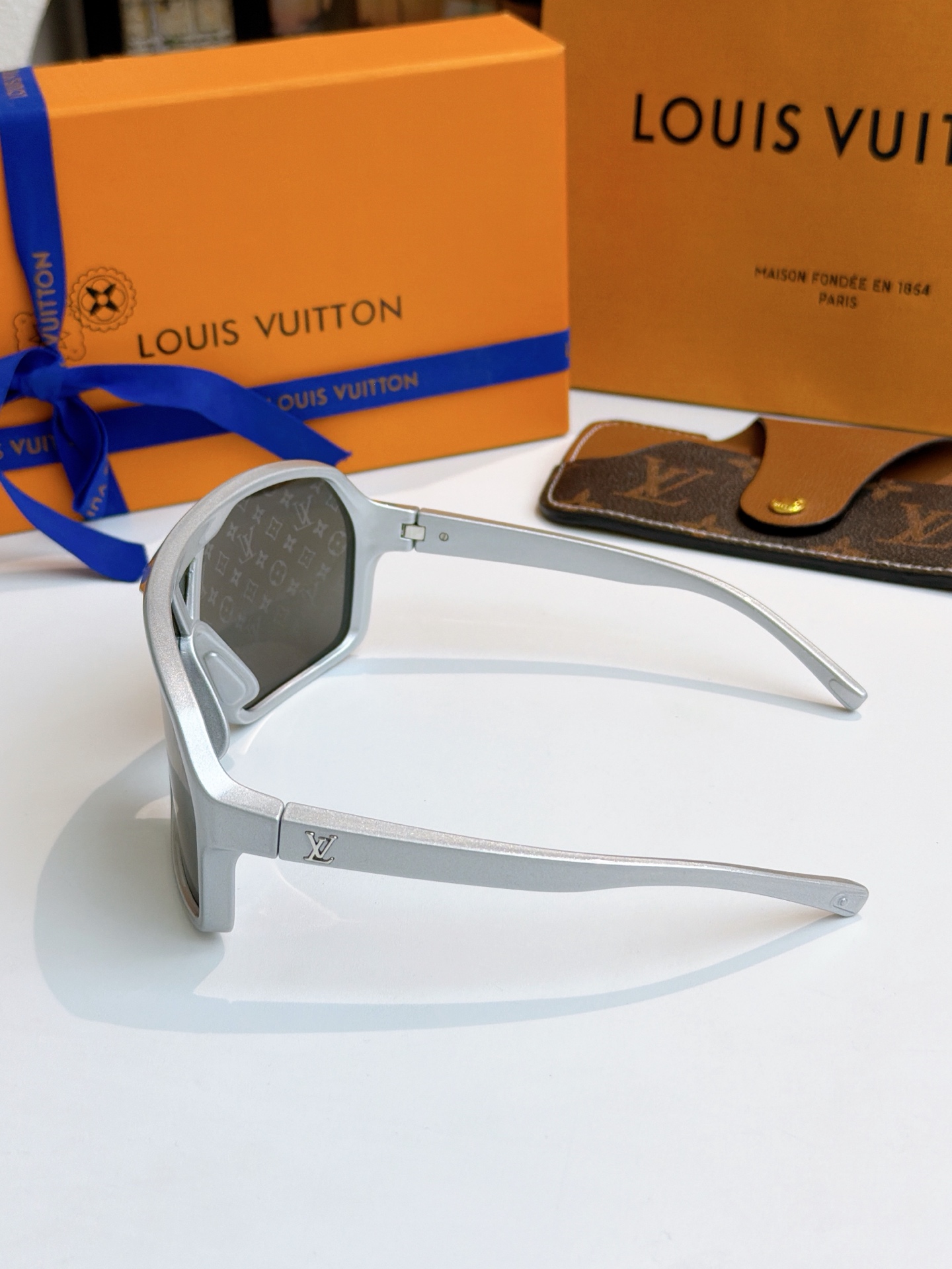LV glasögon New Arrival — photo 4