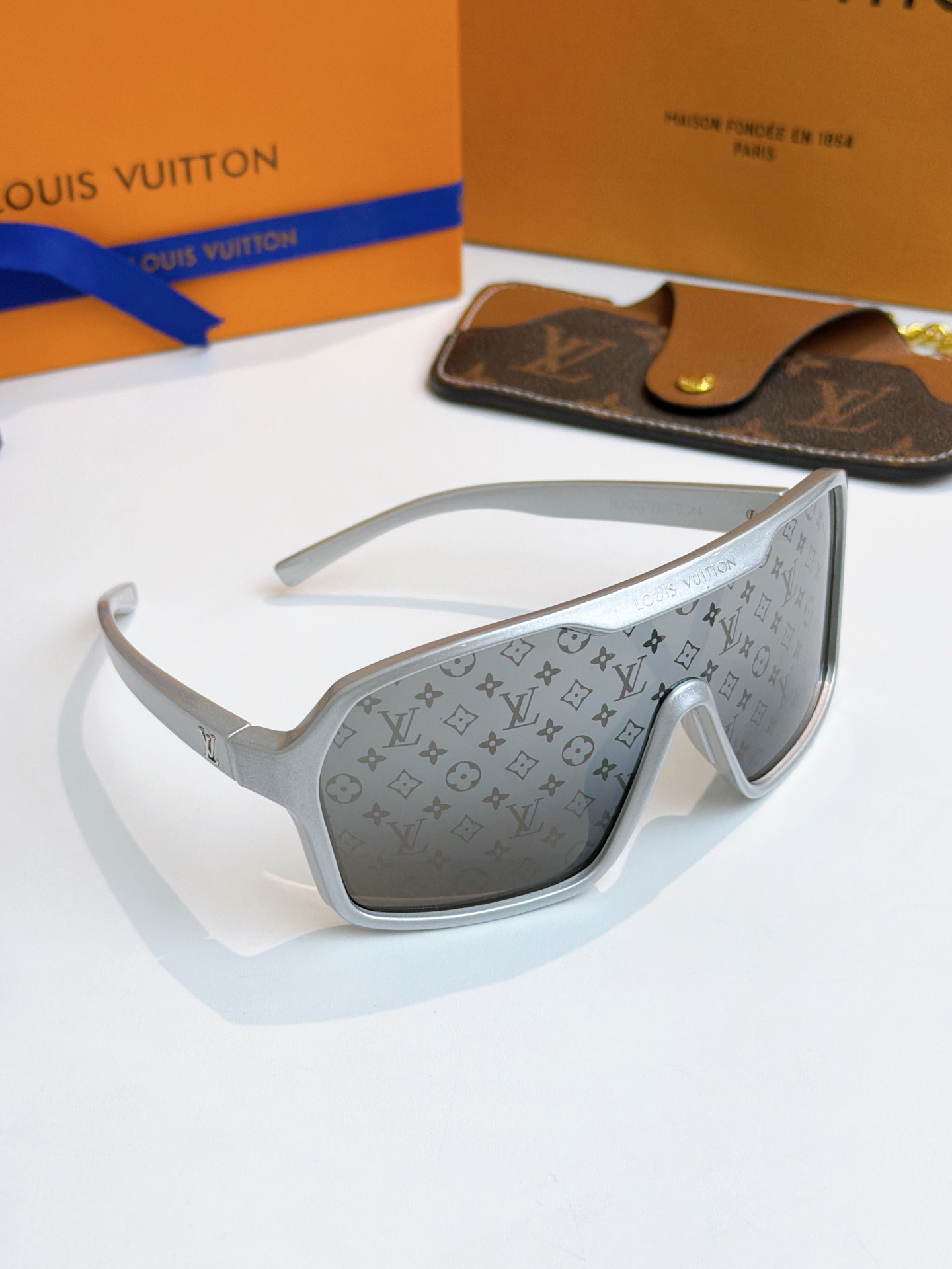 LV glasögon New Arrival — photo 7
