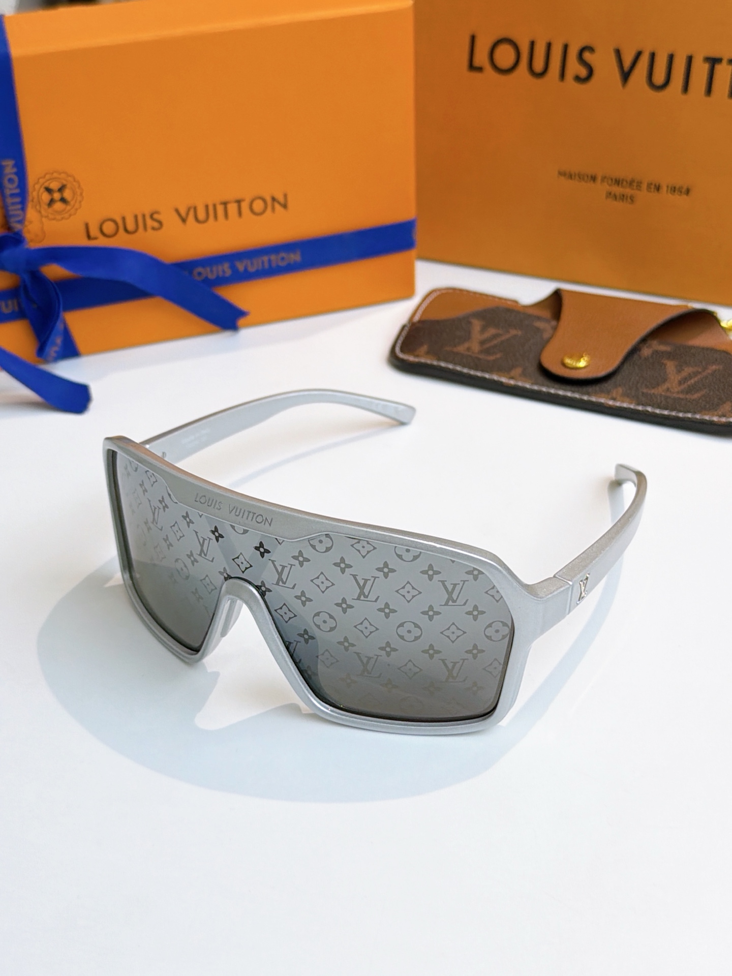 LV glasögon New Arrival — photo 3