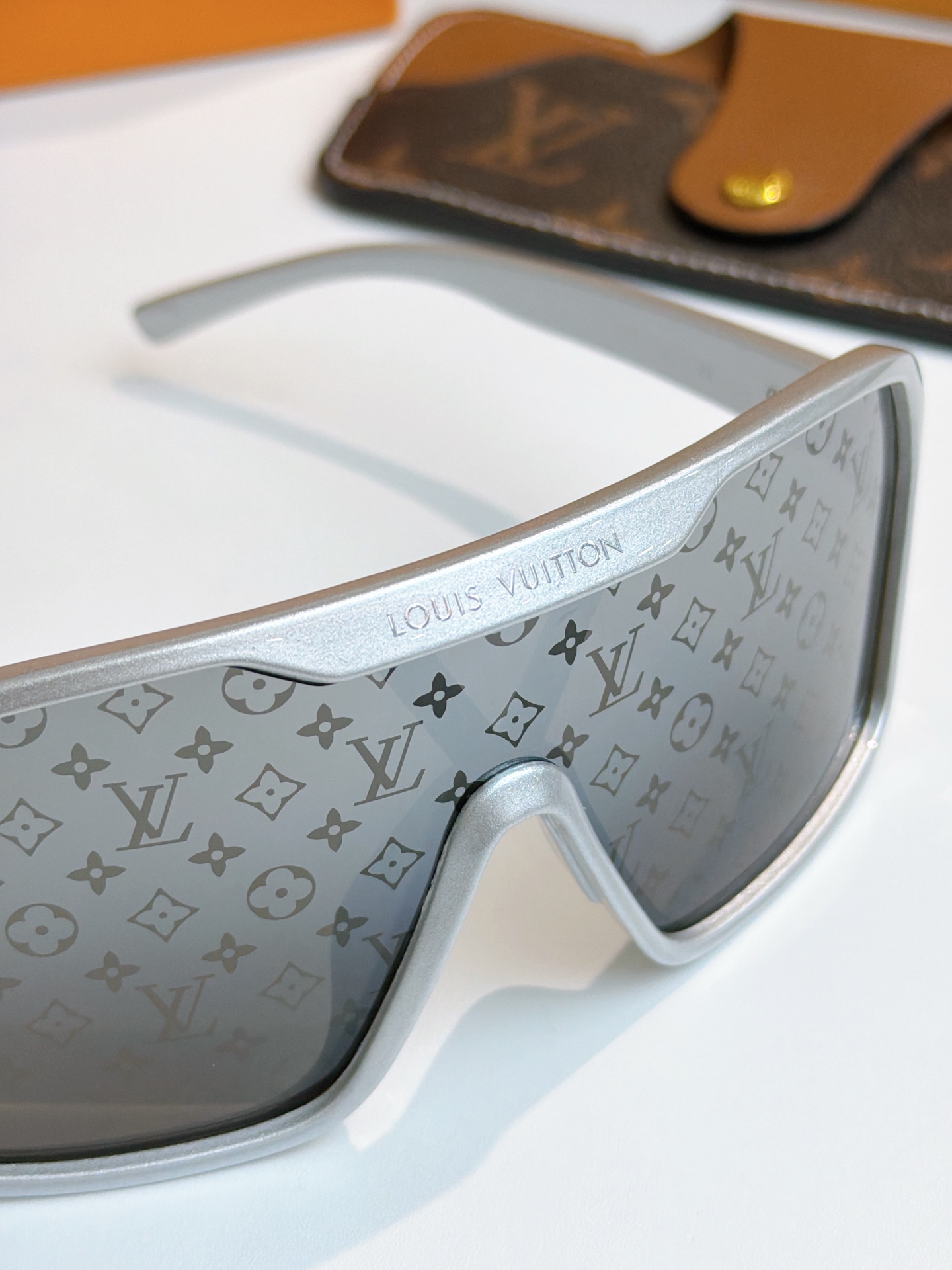 LV glasögon New Arrival — photo 8