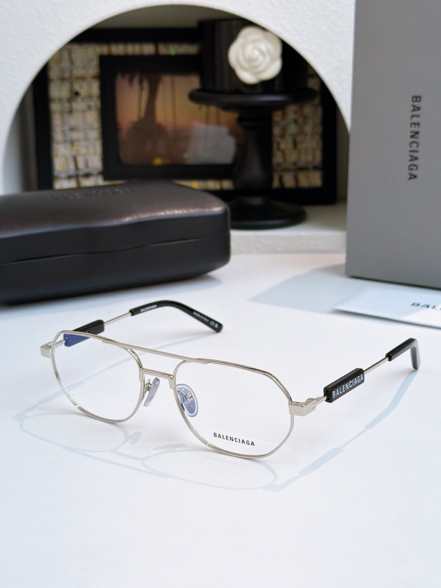 眼镜框BALENCIAG*MODEL：BB0117OSIZE：57口18-145🔝🔝