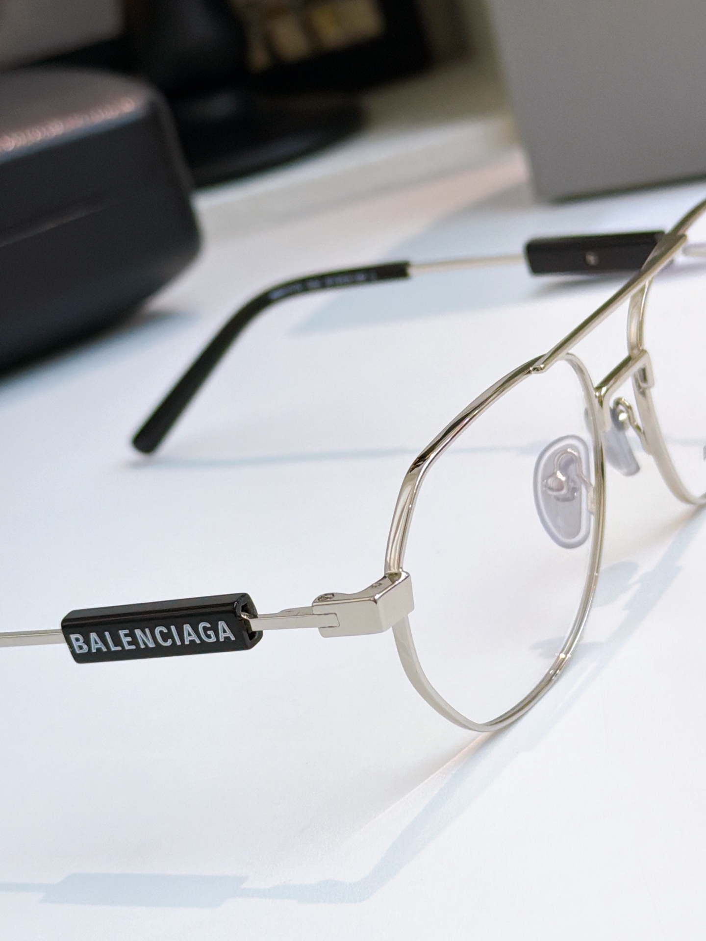 眼镜框BALENCIAG*MODEL：BB0117OSIZE：57口18-145🔝🔝