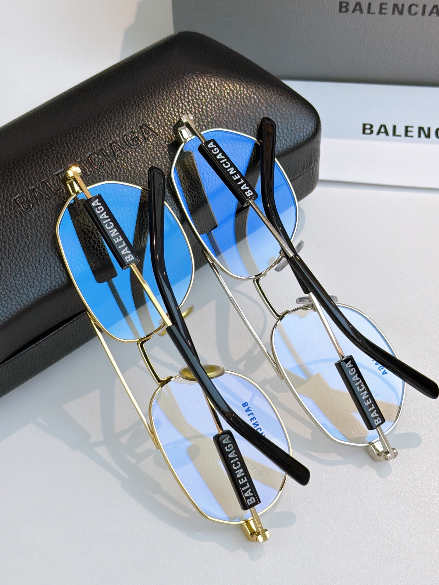 眼镜框BALENCIAG*MODEL：BB0117OSIZE：57口18-145🔝🔝