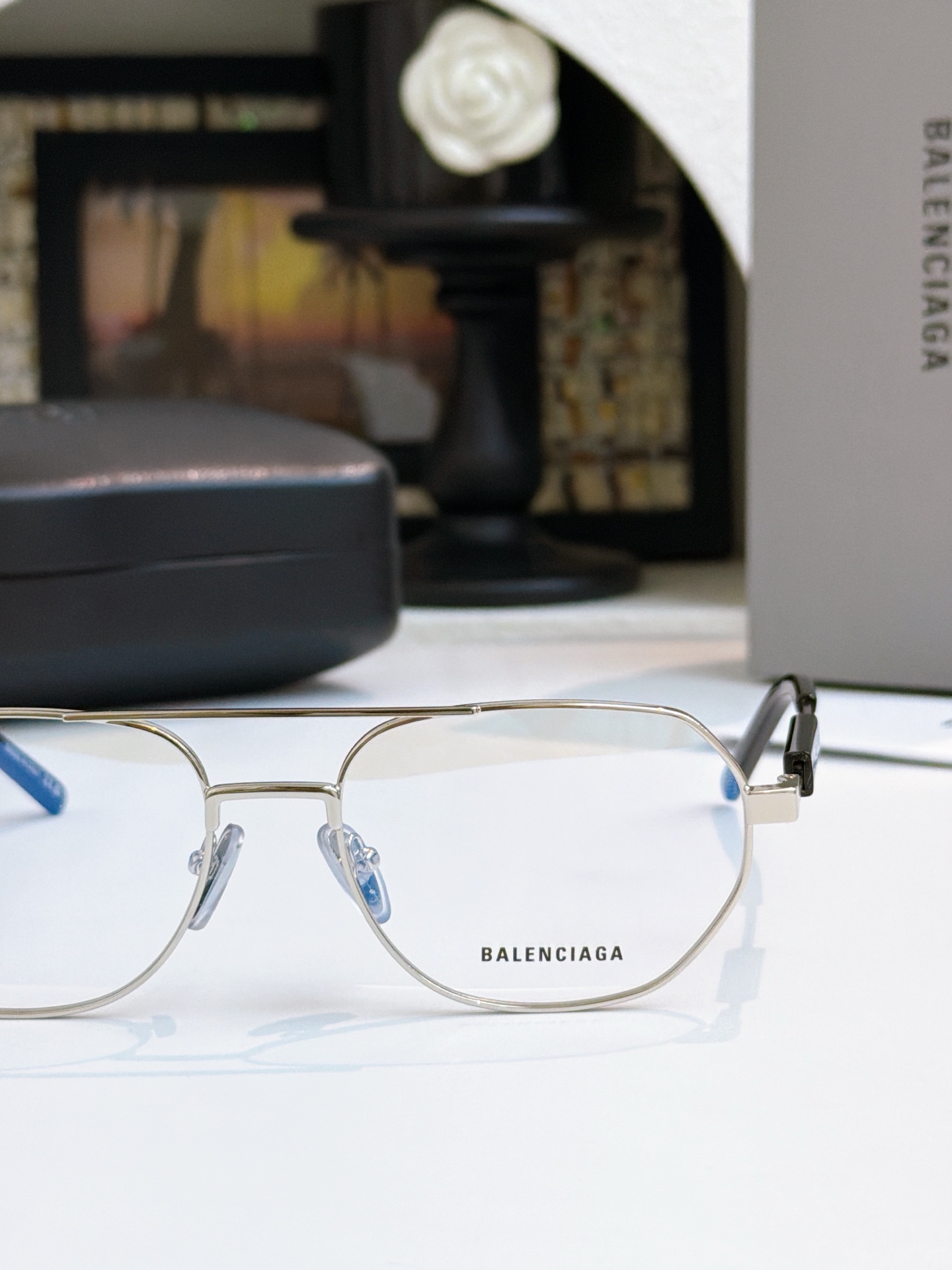 眼镜框BALENCIAG*MODEL：BB0117OSIZE：57口18-145🔝🔝