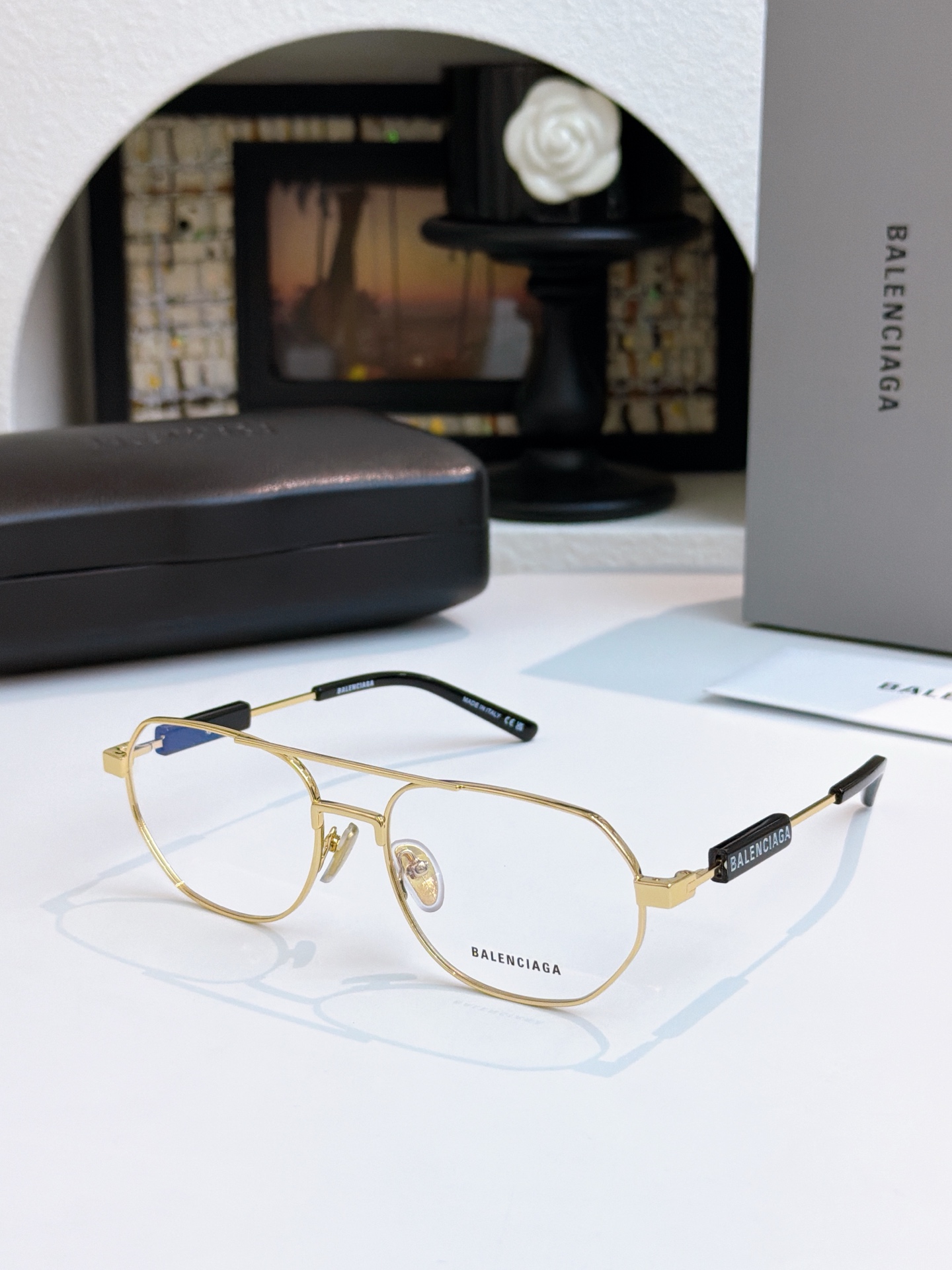 眼镜框BALENCIAG*MODEL：BB0117OSIZE：57口18-145🔝🔝