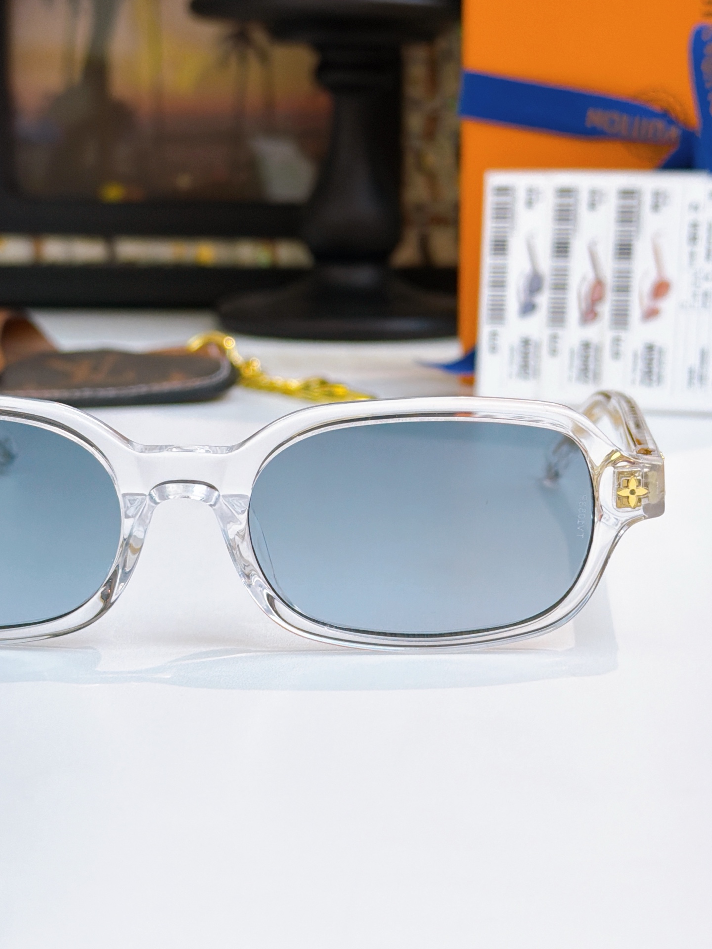 Originial quality刘亦菲F1观赛同款Louis Vuitto*MODEL：Z3045w 