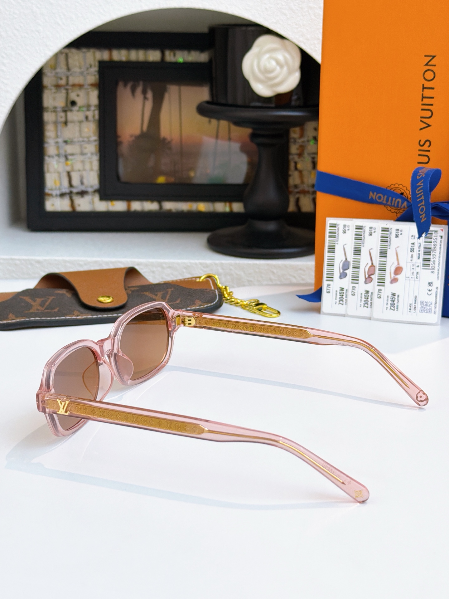 Originial quality刘亦菲F1观赛同款Louis Vuitto*MODEL：Z3045w 