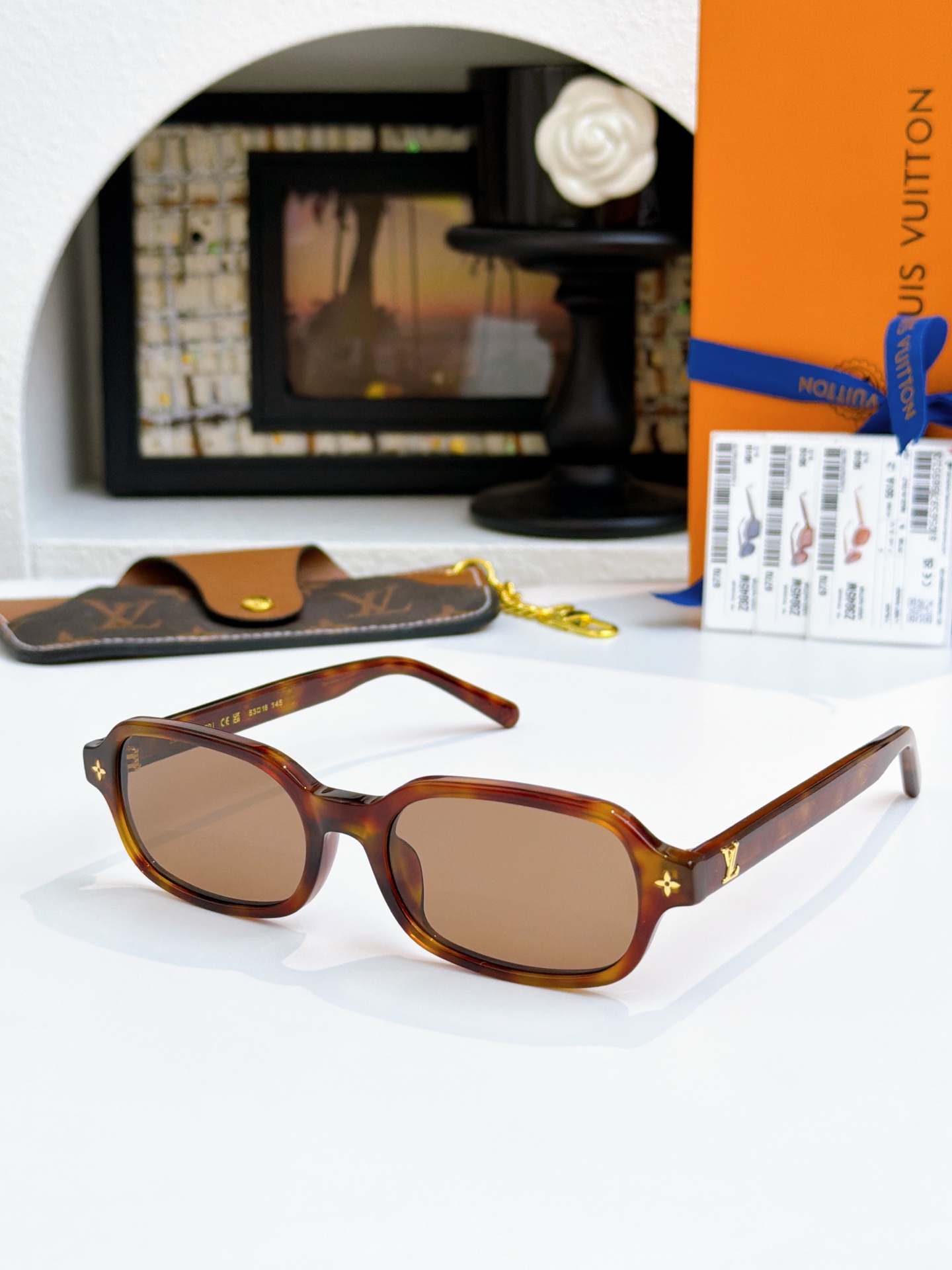 Originial quality刘亦菲F1观赛同款Louis Vuitto*MODEL：Z3045w 