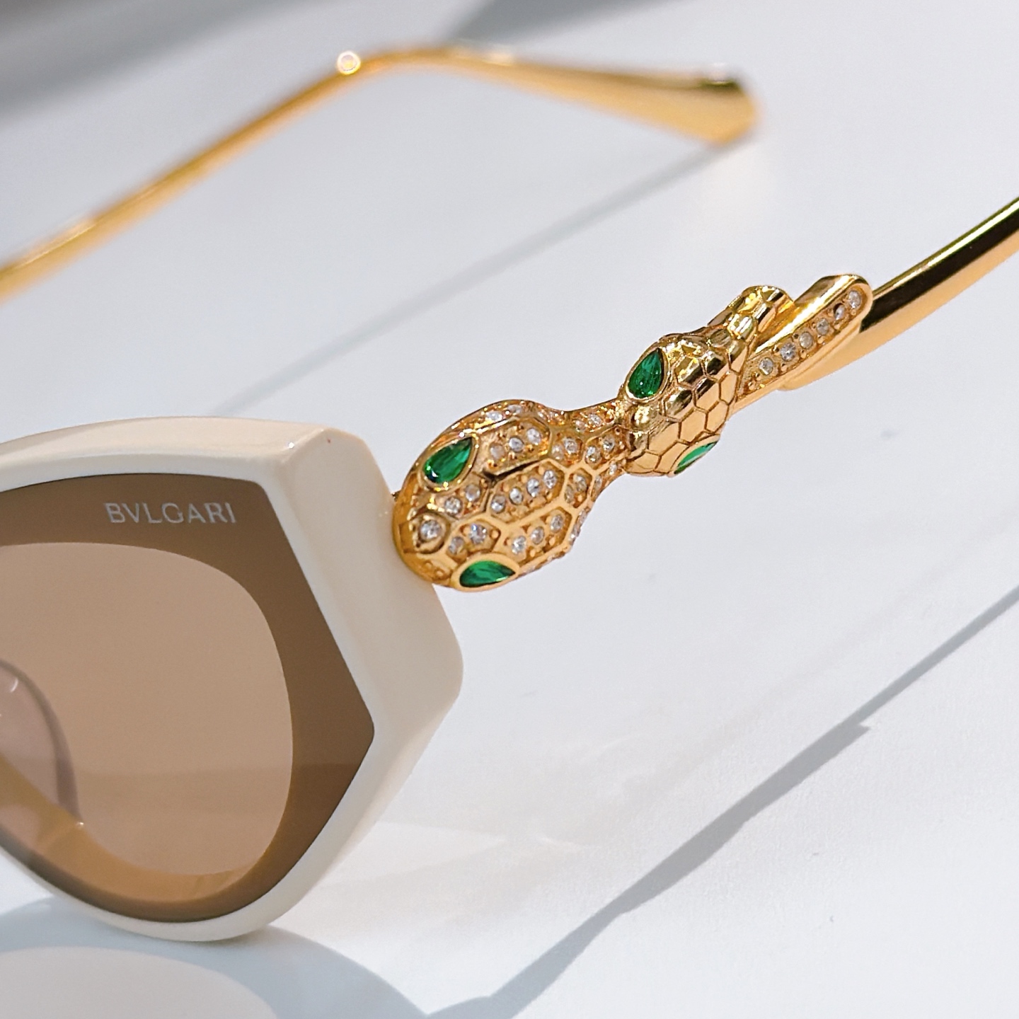 BVLGAR*MODEL：BV1815LUSIZE：51口19-145🔝🔝