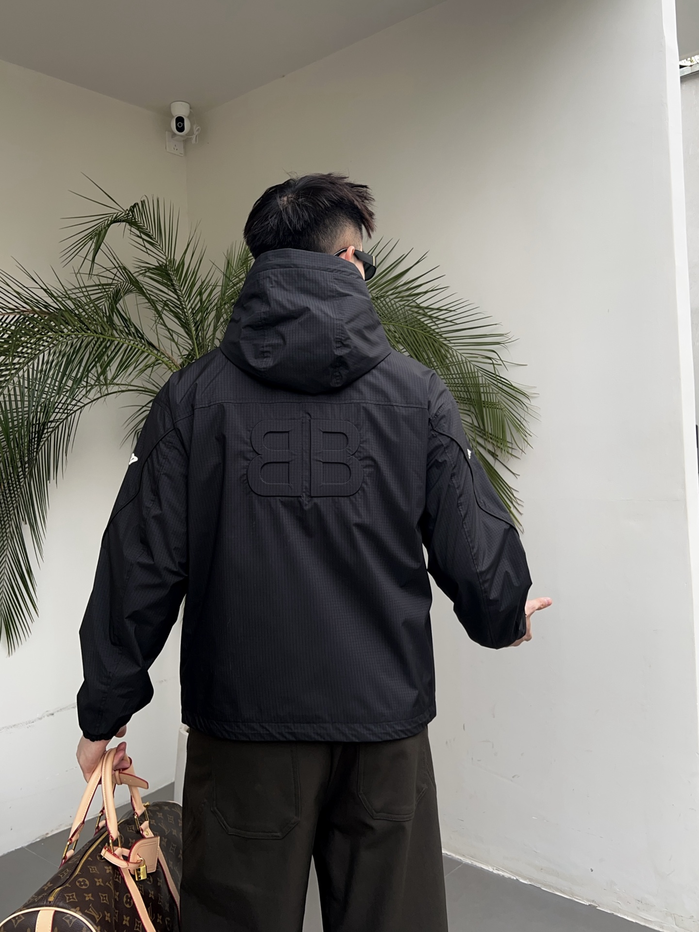 黑色上身图