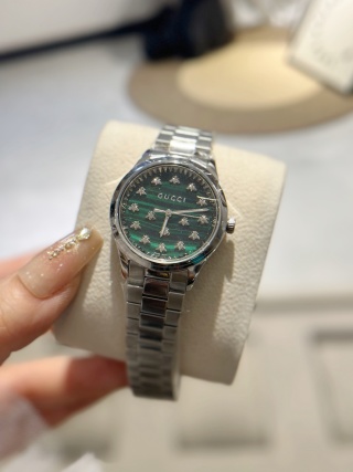 Gucci G-Timeless Bee 32mm detail 5