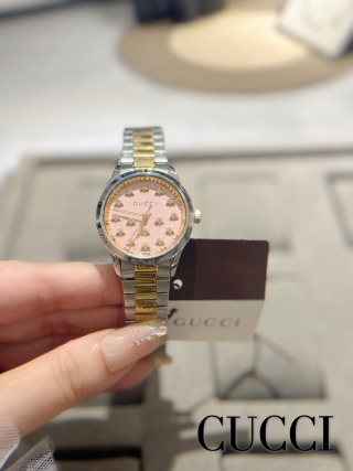 Gucci G-Timeless Bee 32mm detail 6