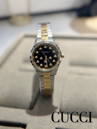 Gucci G-Timeless Bee 32mm detail 8