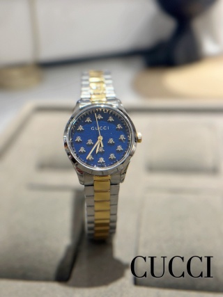 Gucci G-Timeless Bee 32mm detail 3