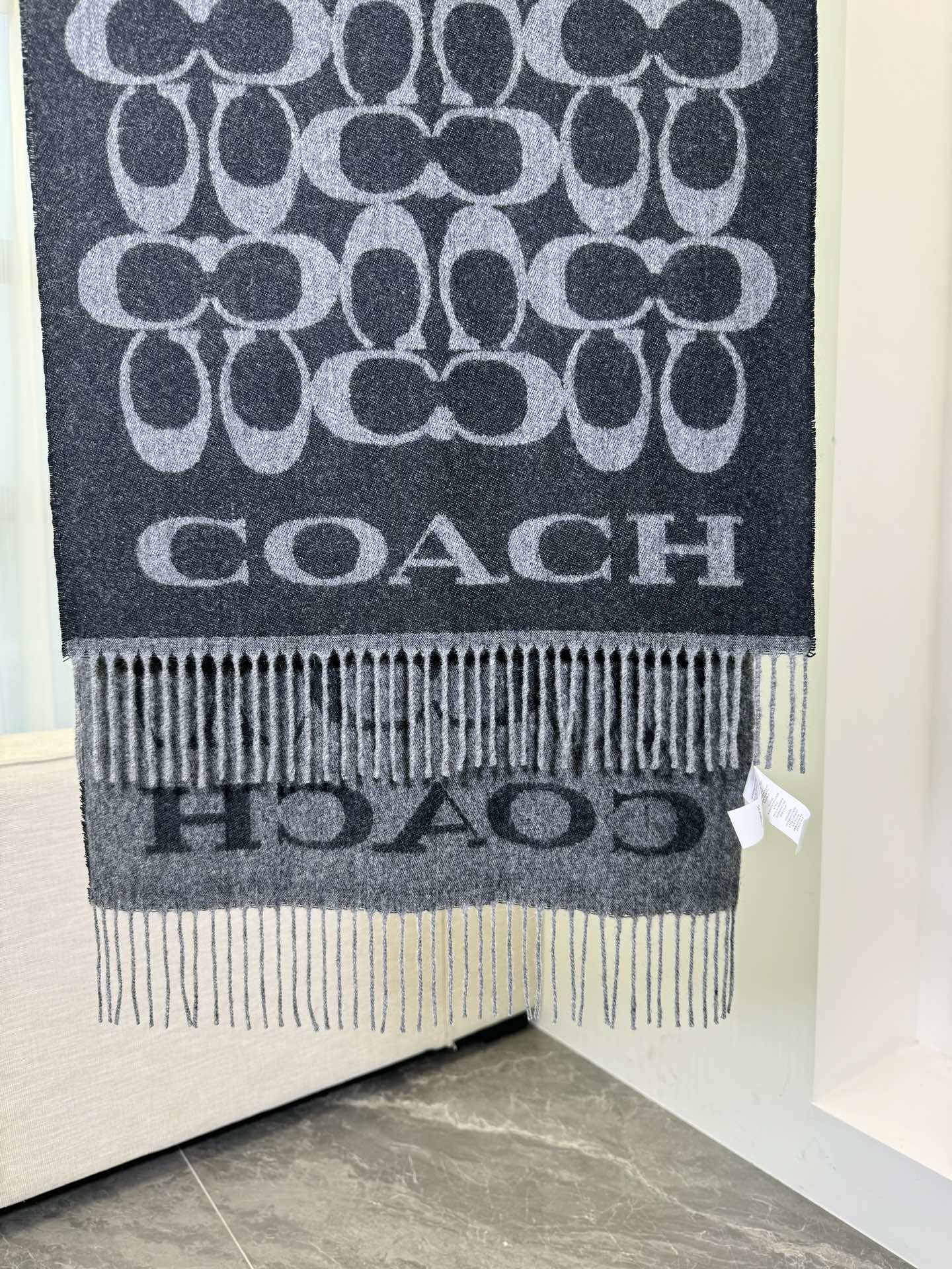 Coach 特批 正老花花型披肩