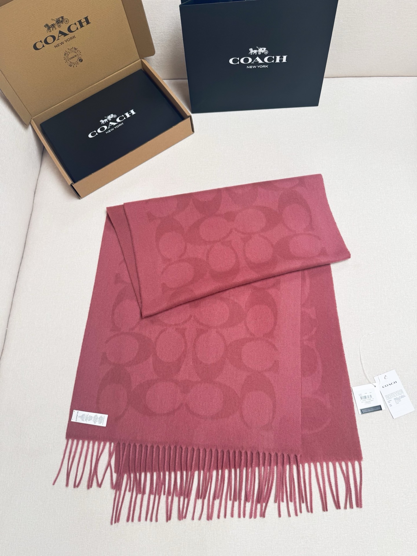 Coach 特批 COACH 正老花花型披肩