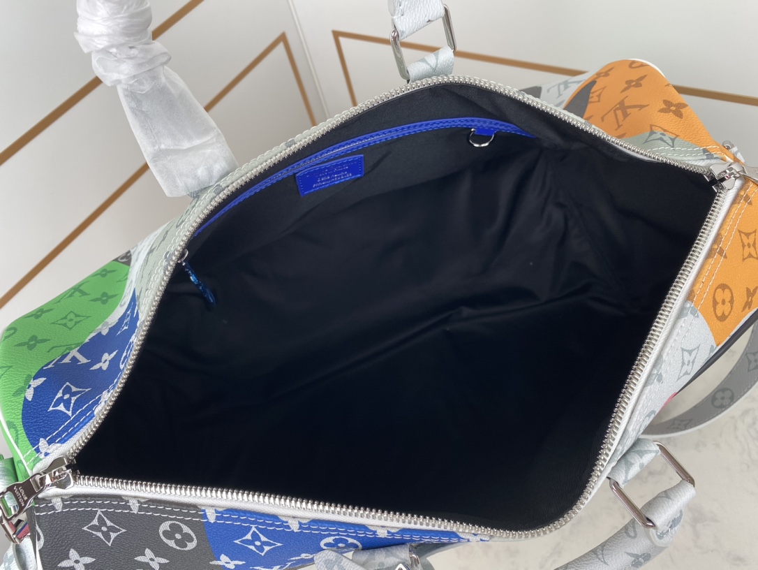M23160 路易威登经典 Keepall 45尺寸旅行袋款号23160 浸染宛如朝阳的粉彩色调,活力迎接 2022 春季 7