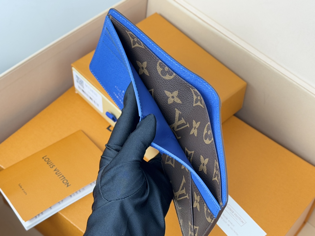 Louis Vuitton M12835蓝以Monogram