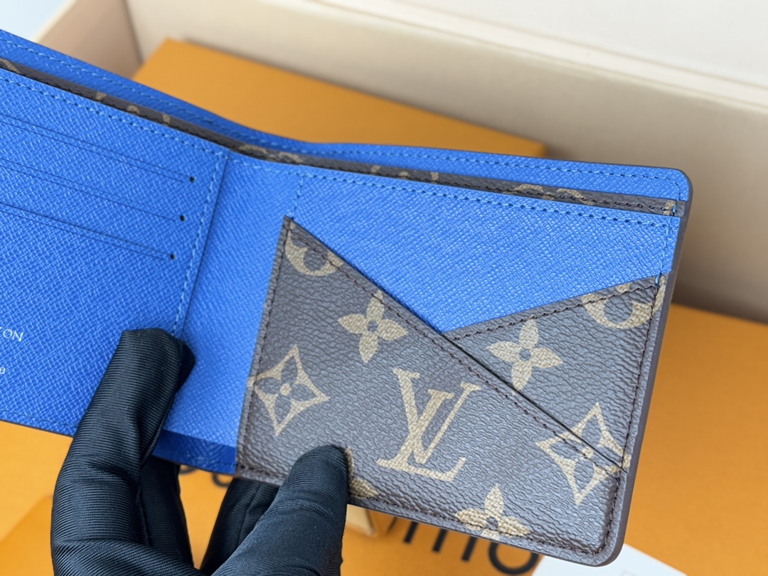 Louis Vuitton M12835蓝以Monogram