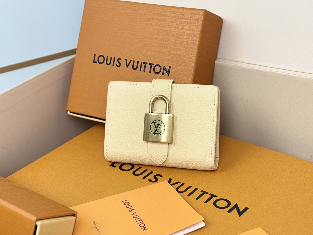 Louis Vuitton M12148 米黄