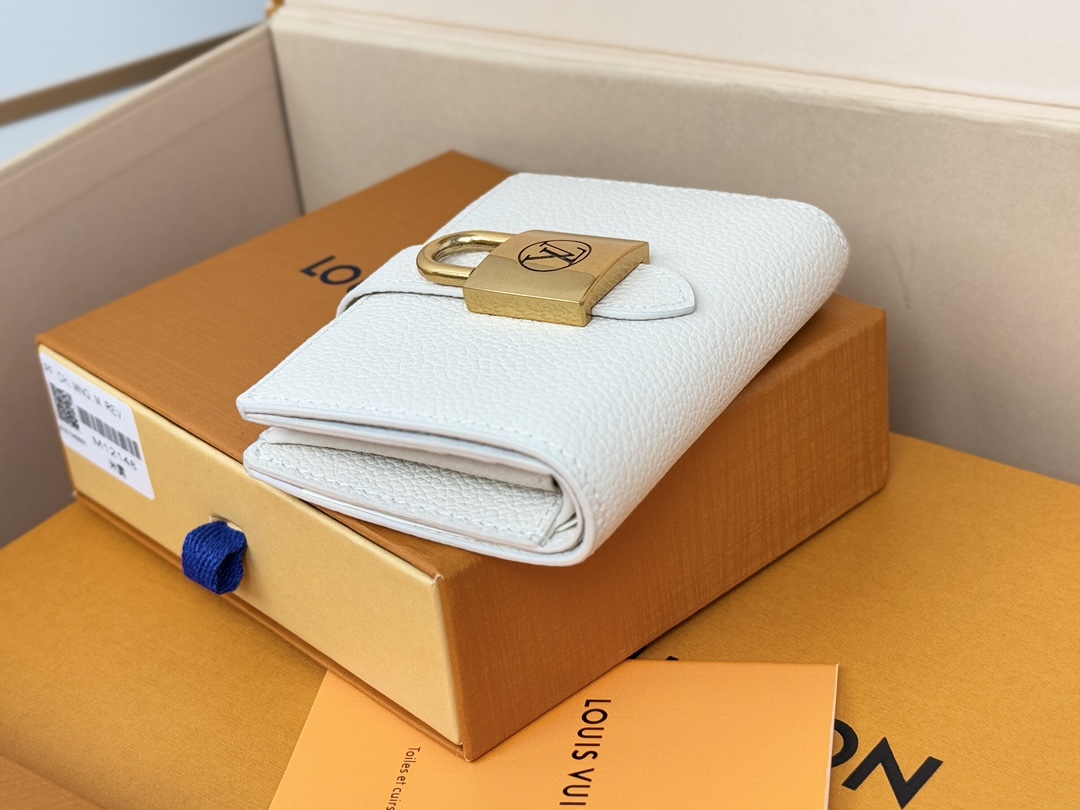 Louis Vuitton M12148 白色