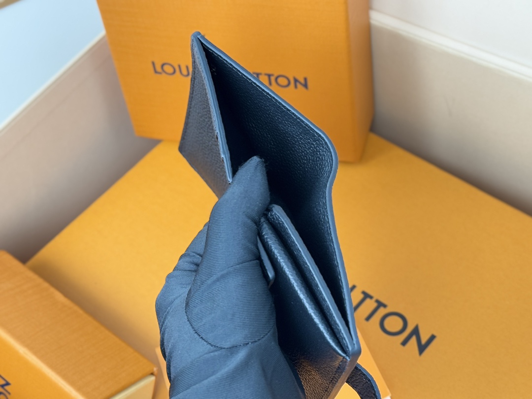 Louis Vuitton M12148 黑色