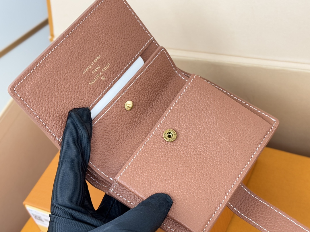 Louis Vuitton M12148棕色
