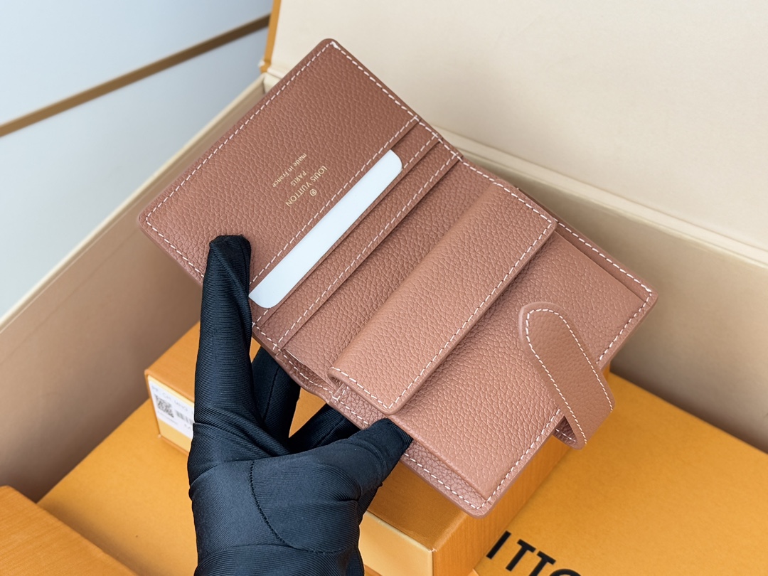 Louis Vuitton M12148棕色