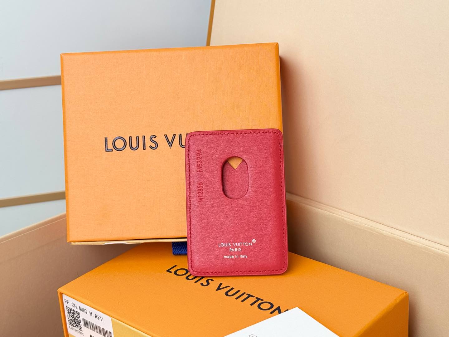 Louis Vuitton M12856本款磁吸式卡夹取材 Monogram Macassar 帆布