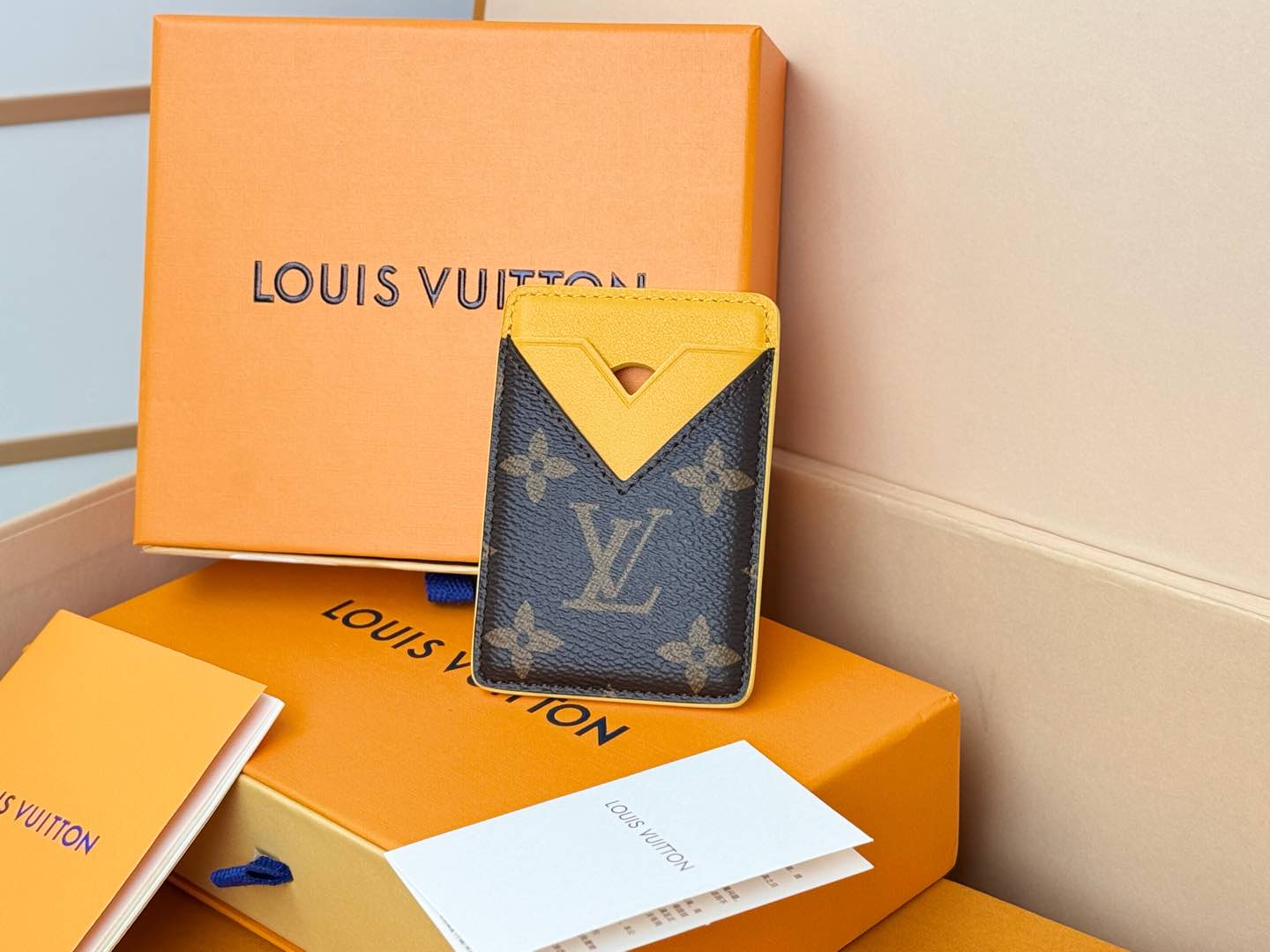 Louis Vuitton M12853黄