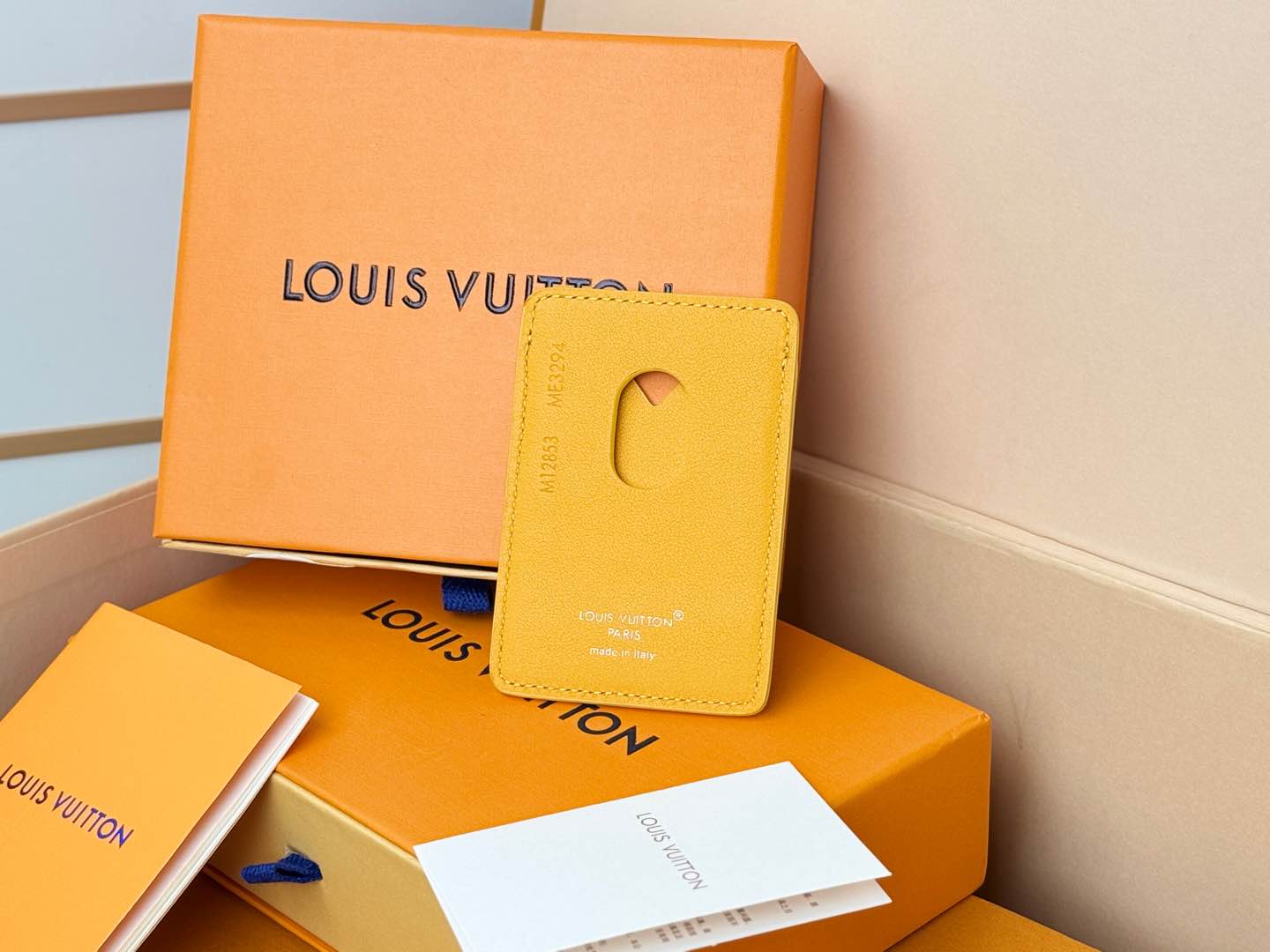 Louis Vuitton M12853黄