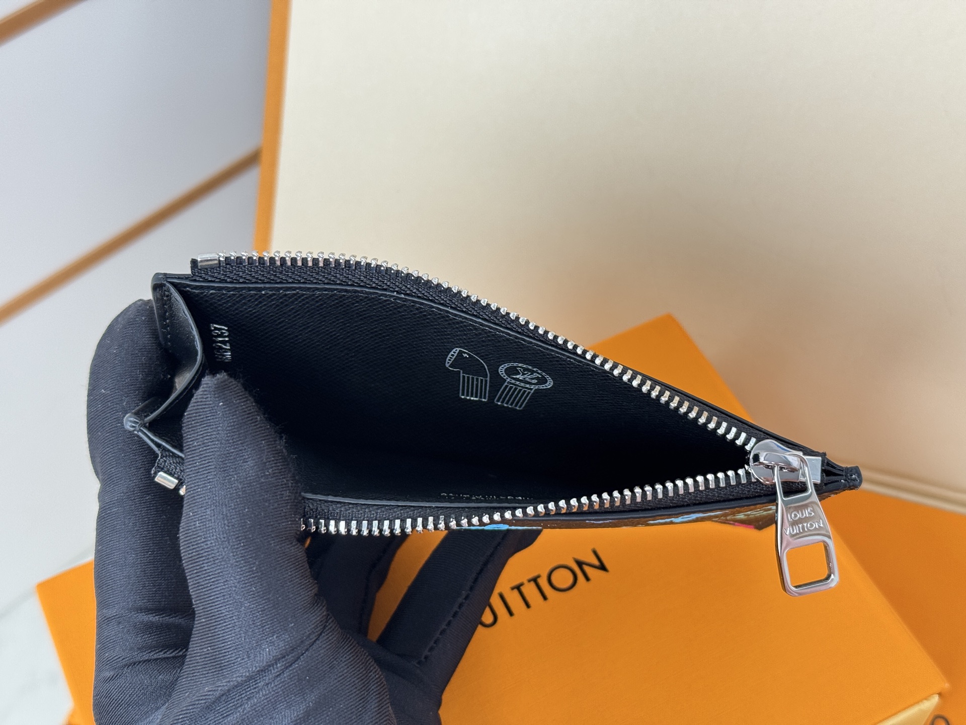 Louis Vuitton 新款Coin拉链卡夹