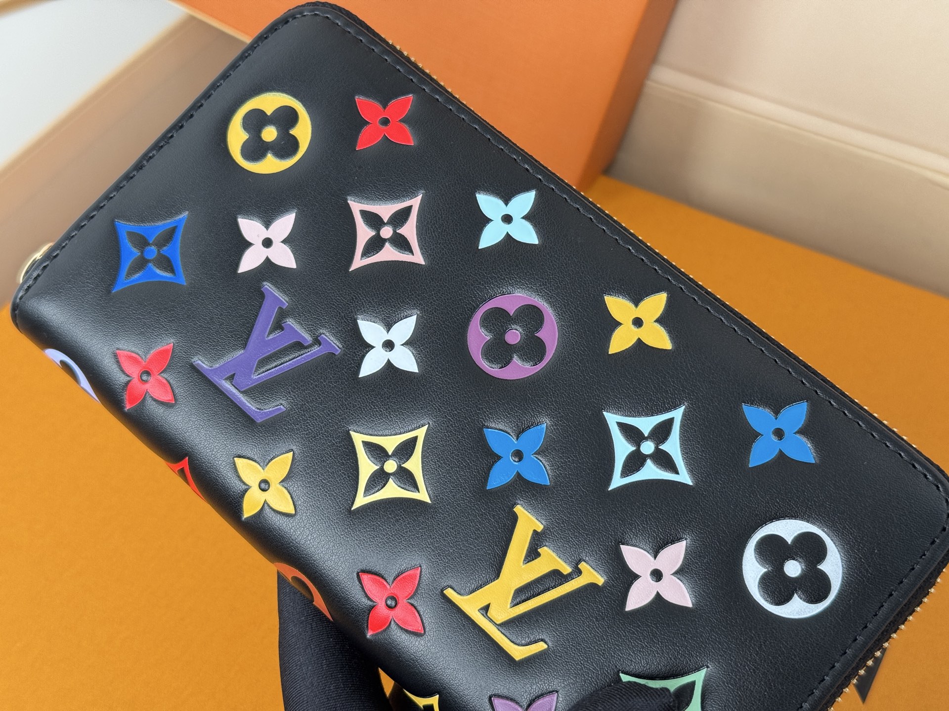 Louis Vuitton M14096
