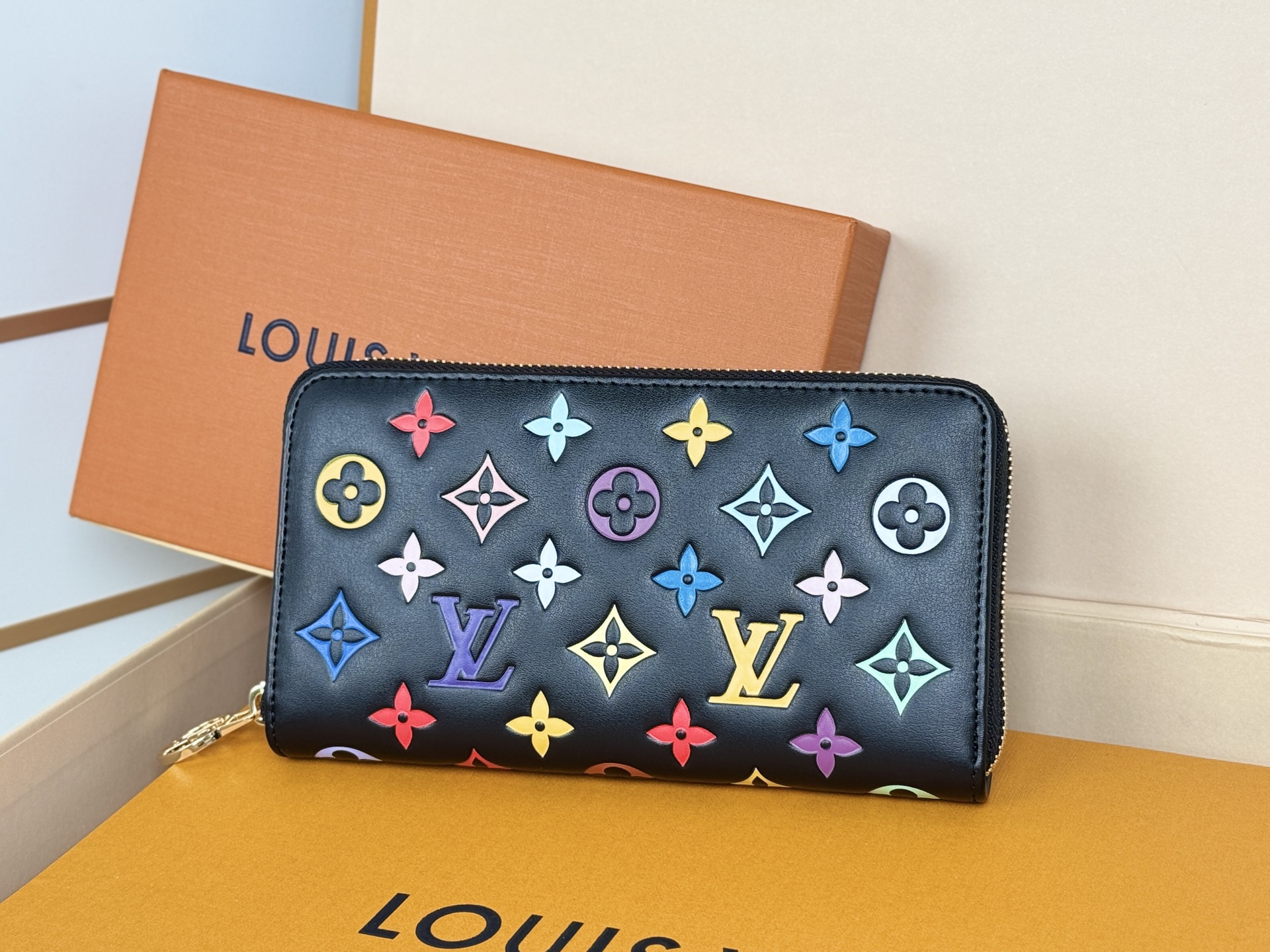 Louis Vuitton M14096