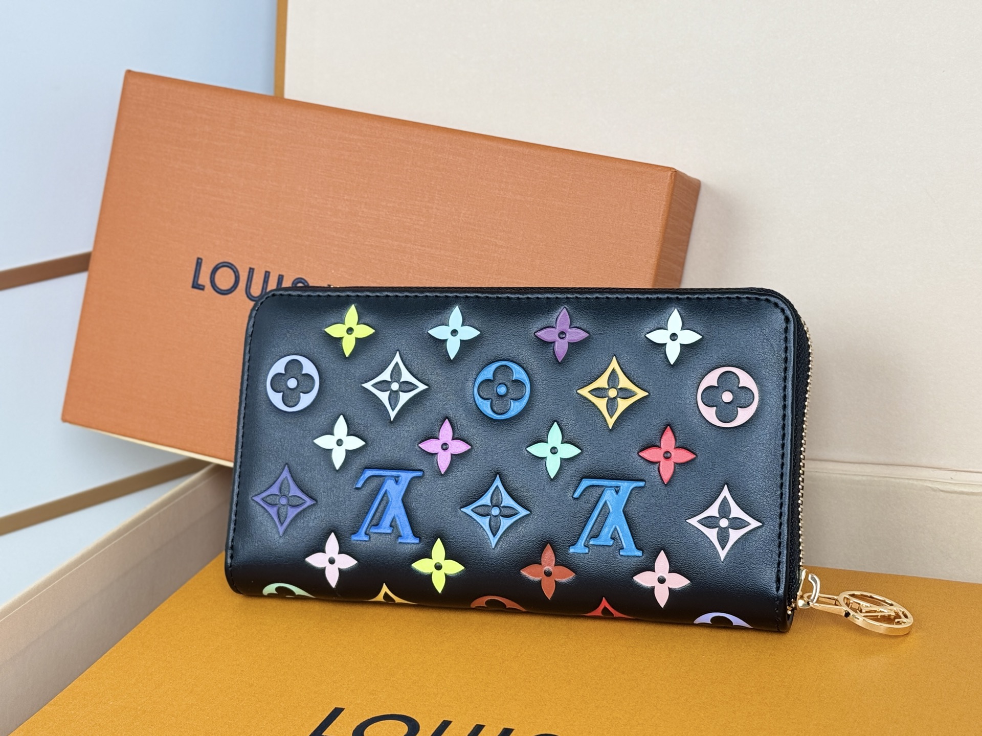 Louis Vuitton M14096